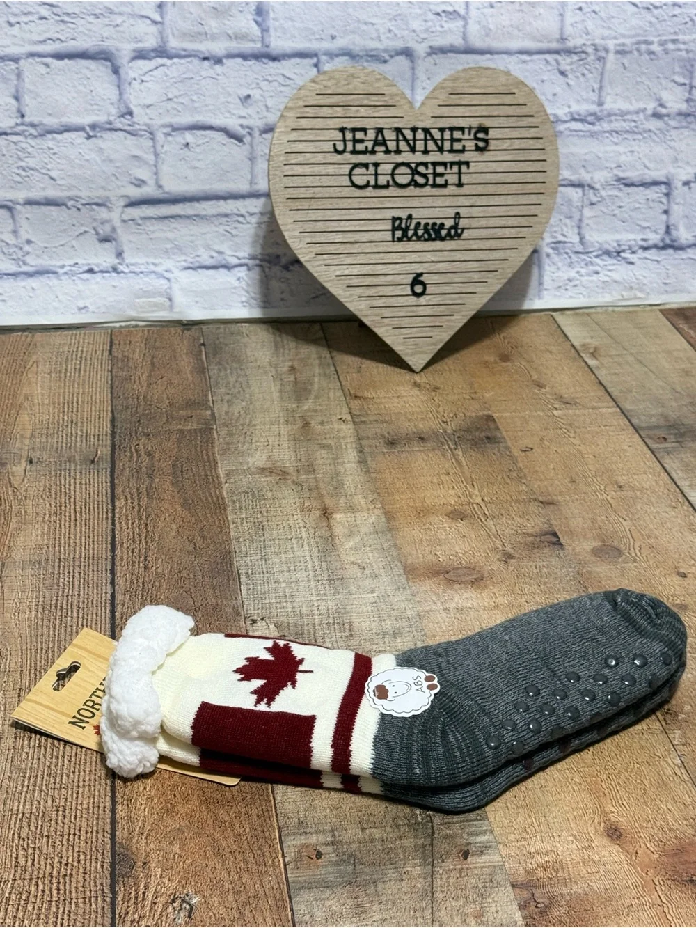 Brand New River Wear Northern Comfort Sherpa-Lined Grip women Slipper Socks